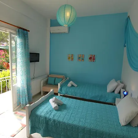 Angeliki & Apartman Gáiosz